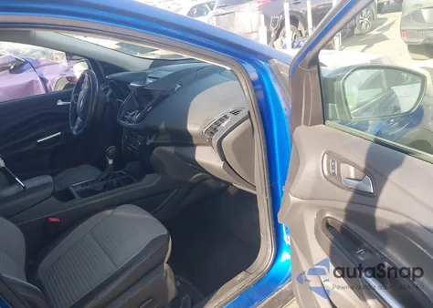 2017 Ford Escape Titanium z USA, uszkodzony, nr VIN 1FMCU9J95HUB52889